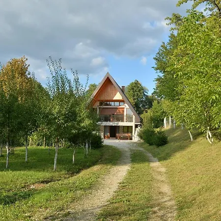 Vikendica Tiha Dolina 度假居 *